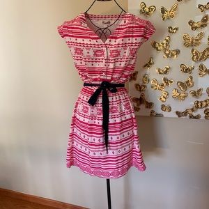 Francesca's dress Pink and white belt size small